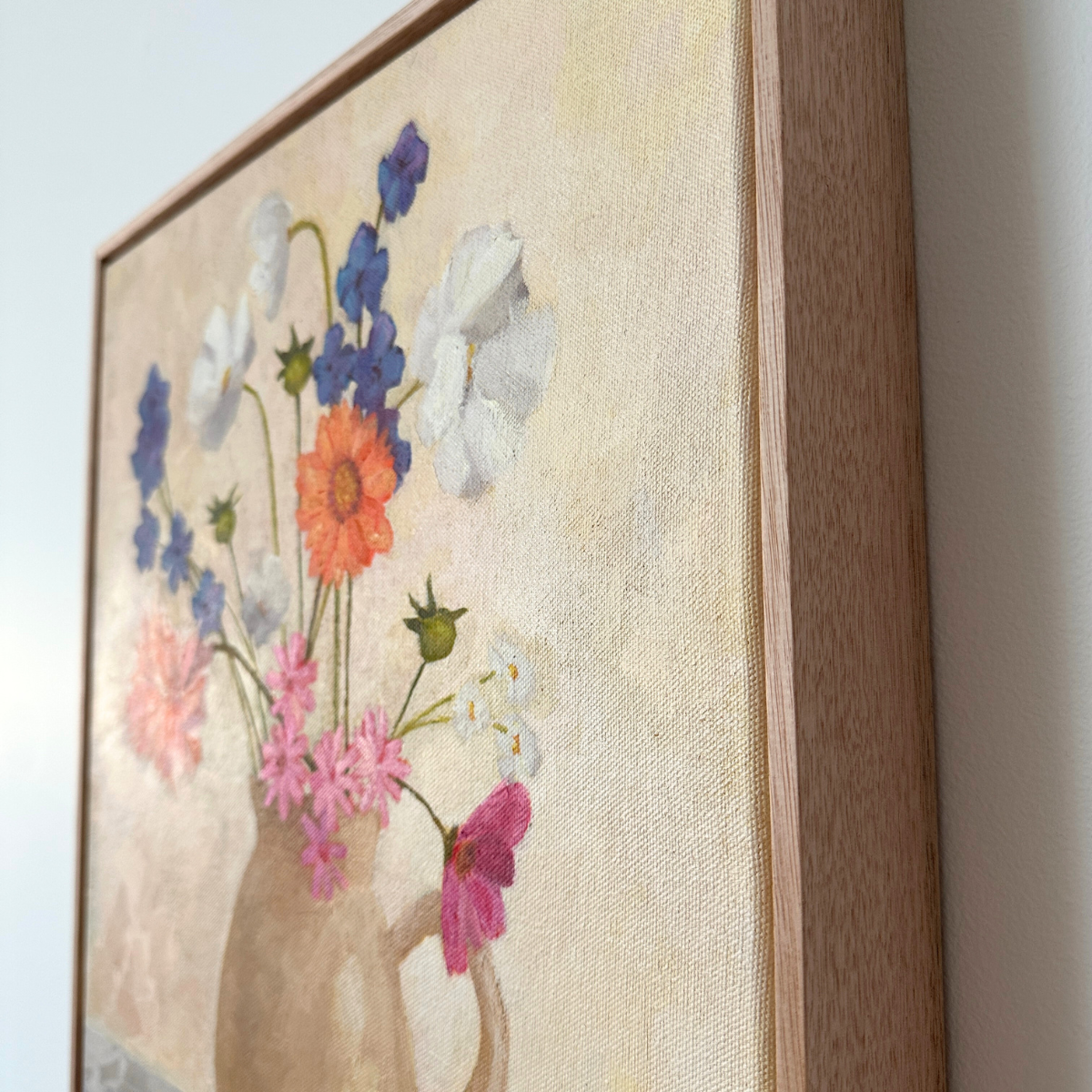 original contemporary oil painting by australian artist yani lenehan of a flower arrangement design