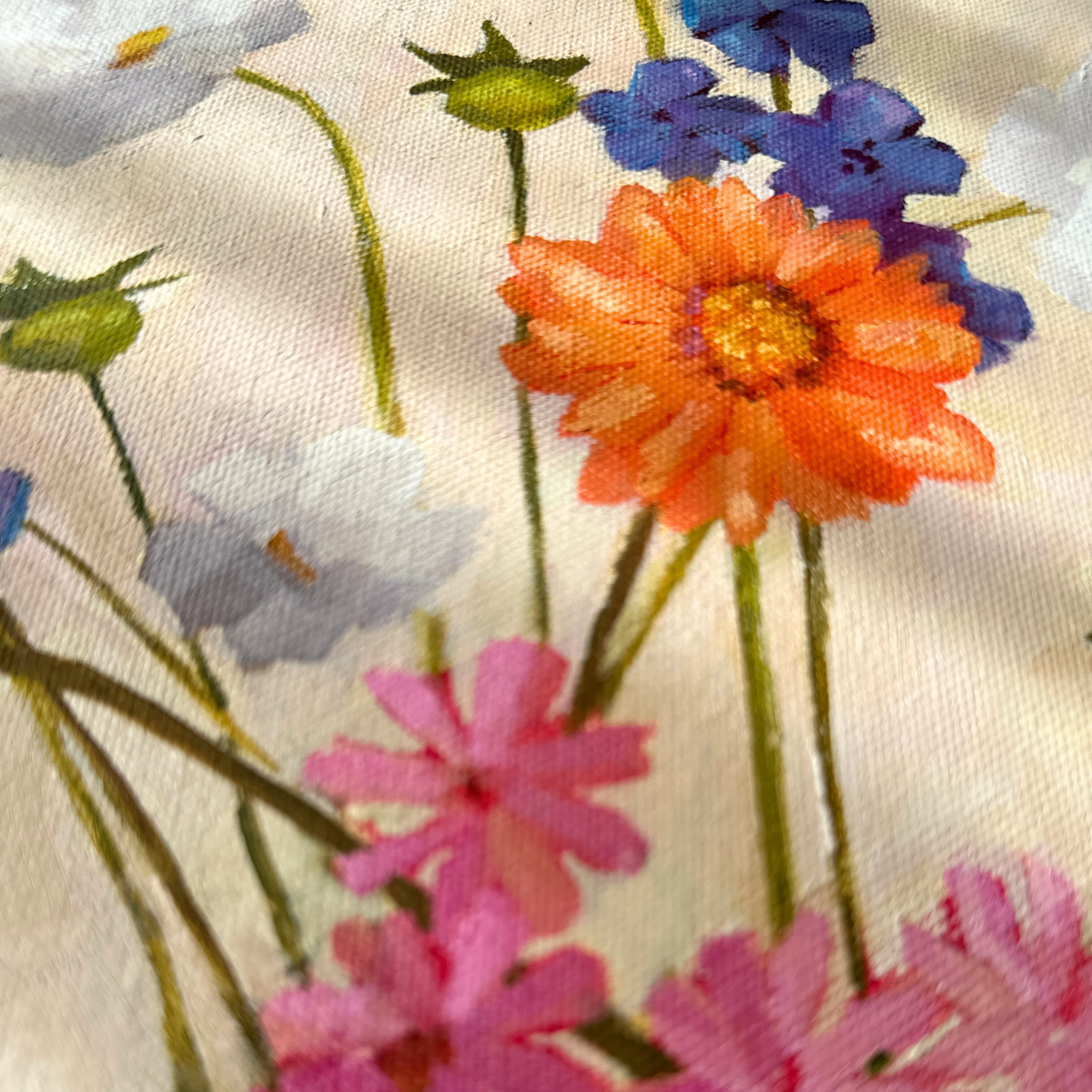 original contemporary oil painting by australian artist yani lenehan of a flower arrangement design