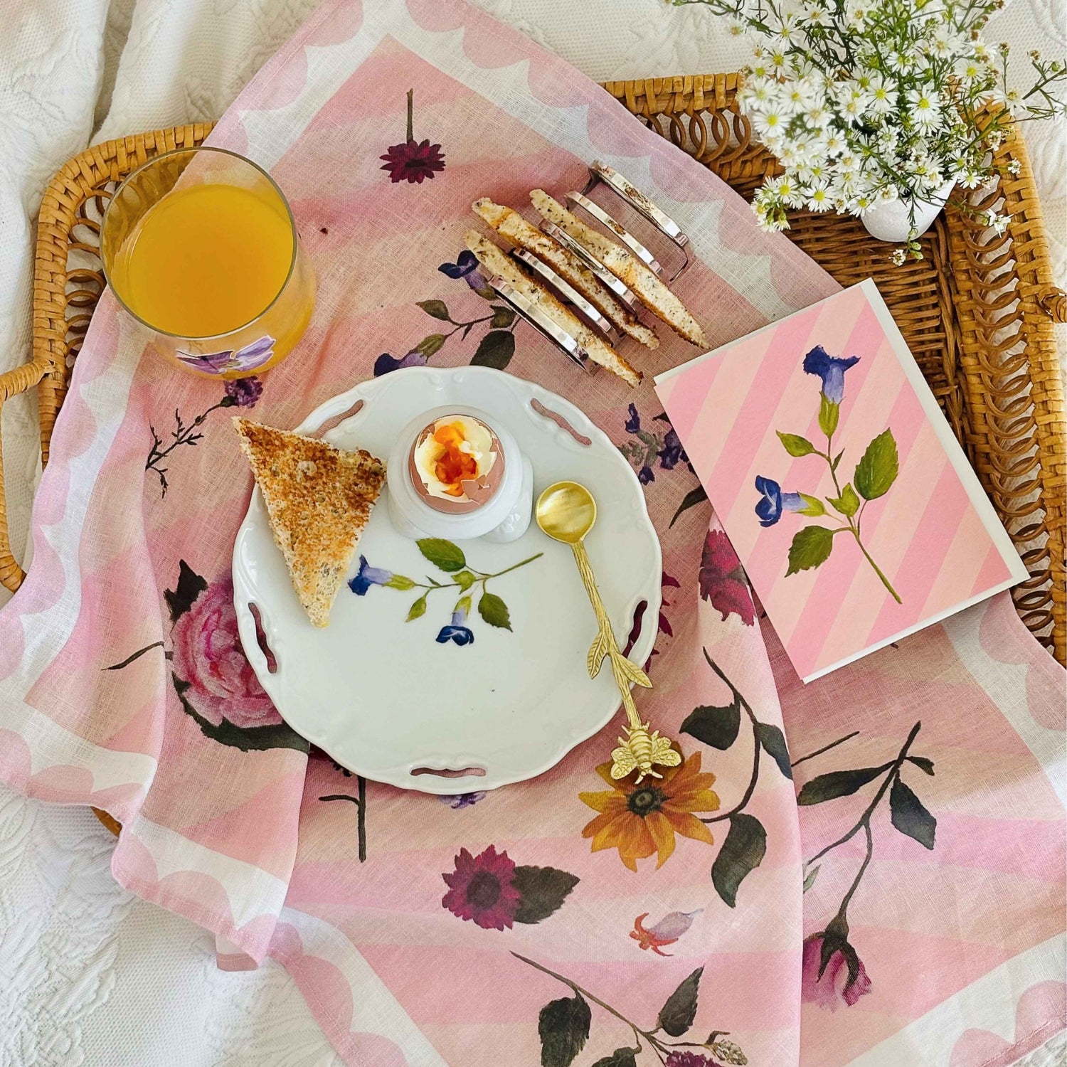 100% linen tea towel perfect for mother's day, a housewarming gift and to add a luxurious feel to your kitchen and home