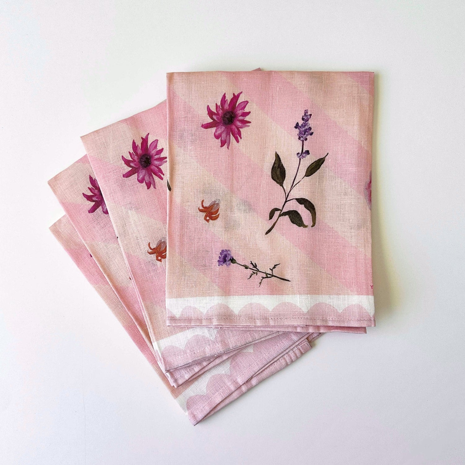 100% linen napkin perfect for mother's day, a housewarming gift and to add a luxurious feel to your kitchen table and your home
